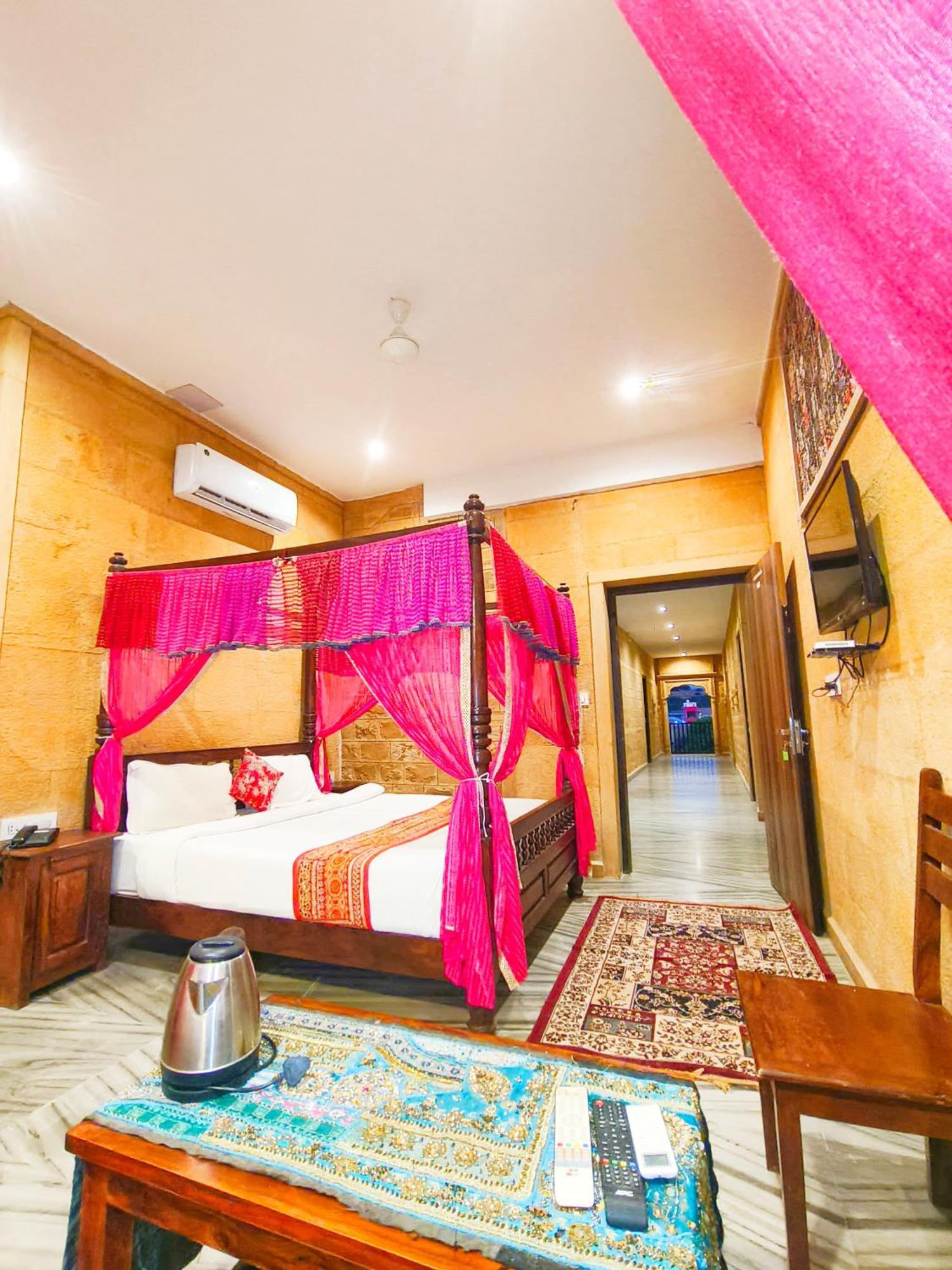 Hotel Royal Heritage Jaisalmer Buitenkant foto
